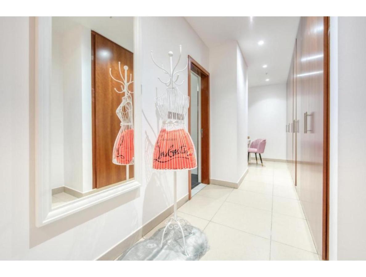 The Penthouse Near Burj Khalifa And Dubai Mall Exteriör bild