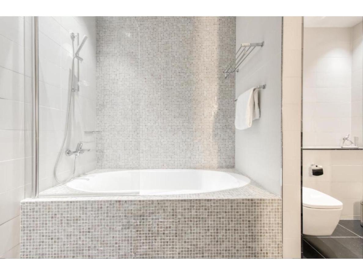 The Penthouse Near Burj Khalifa And Dubai Mall Exteriör bild